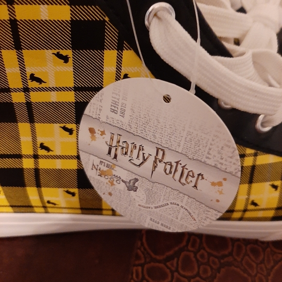 Huffel puff Harry Potter sneakers - Picture 5 of 5